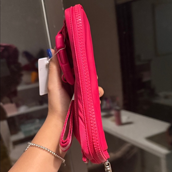 lululemon beltbag Hot Pink NEW - Picture 4 of 4